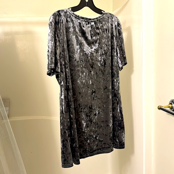 Top - Picture 3 of 6